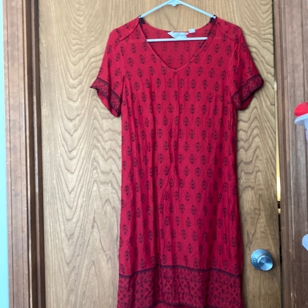 H&M cute long light floral red and black dress great condition size 4